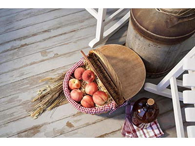 Ordina un cesto da picnic, cestino in canna isolato, set zaino da picnic