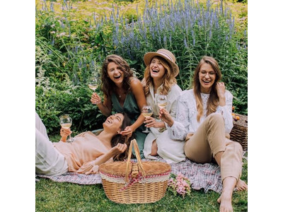 Cestino da Picnic da Giardino Intrecciato in Vimini con Maniglia per 2 Persone Cibo Top in Legno