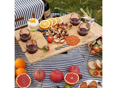 Cestino da picnic in legno intrecciato con utensili isolati personalizzati in pelle economico per 2